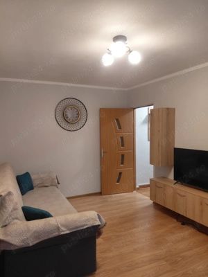 Apartament cu 2  zona scoala nr 8 