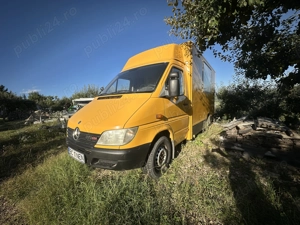 Food truck complet echipat  - imagine 6