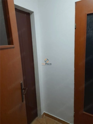 Decomandat Etaj 1 zona Buziasului - imagine 11