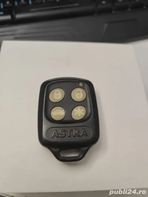 Telecomanda alarmă auto 