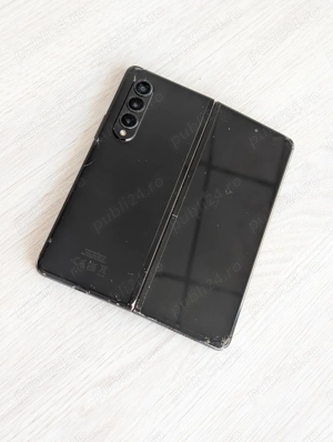 Samsung Fold3 display spart sau cumpar telefon demo