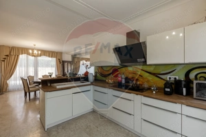 Casă spectaculoasă în Mediaș – reședința antrenorului Cristi Pustai - imagine 8