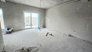 1/2 Duplex pe parter, cu 3 camere si 2 bai, Sag - imagine 2 1/2 Duplex pe parter, cu 3 camere si 2 bai, Sag - imagine 2