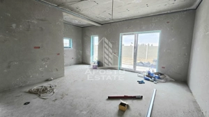 1/2 Duplex pe parter, cu 3 camere si 2 bai, Sag