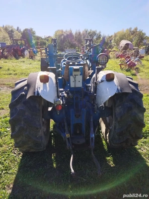 vand tractord ford 4x4 de 60 cp - imagine 4