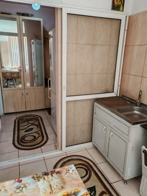 Vand apartament cu 2 camere semidecomandat - imagine 5