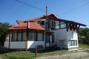 Cladire administrativa   Zona Vladesti   Acces la Dn64  - imagine 2