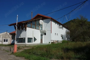 Cladire administrativa   Zona Vladesti   Acces la Dn64  - imagine 12