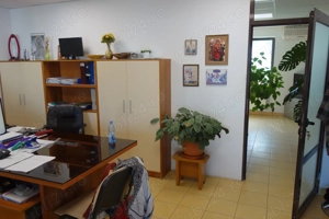 Cladire administrativa   Zona Vladesti   Acces la Dn64  - imagine 5