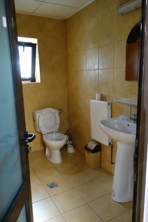 Cladire administrativa   Zona Vladesti   Acces la Dn64  - imagine 9