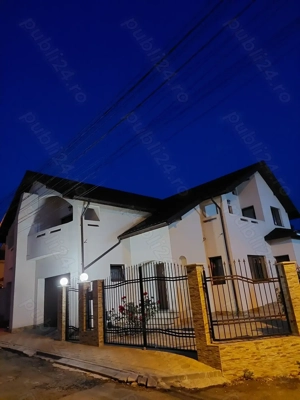 Oferta ! Casa cu vedere la lac !