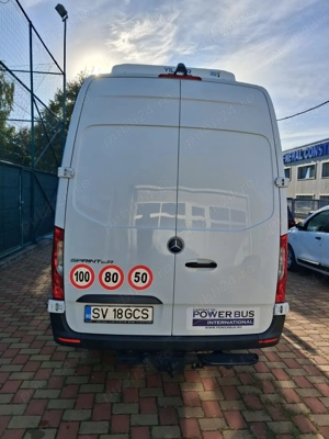 Microbus de persoane Mercedes-Benz Sprinter 519 - imagine 3