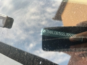 Hyundai Tucson, 1.7, 141 Cp, Cutie Autumata - imagine 10 Hyundai Tucson, 1.7, 141 Cp, Cutie Autumata - imagine 10