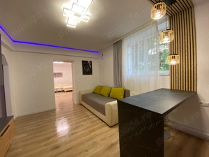Inchiriez apartament cu doua camere  in zona centrala la un minut de zona pietonala - imagine 3