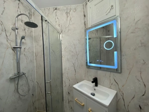 Inchiriez apartament cu doua camere  in zona centrala la un minut de zona pietonala - imagine 8