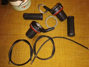 Manete Schimbator bicicleta 7 viteze NOS( New old stock )