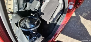 vând Ford Fiesta 6 facelift 2017 - imagine 9