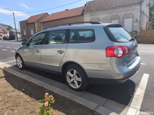Volkswagen Passat Variant B6 1.6 TDI Euro 5 an 2010 - imagine 2
