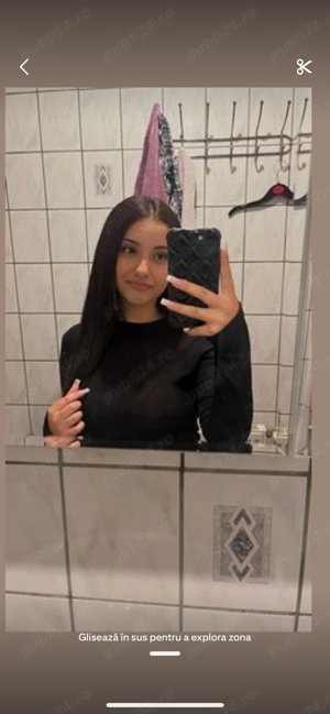 Mă numesc Andreea și sunt din București am 19 ani 