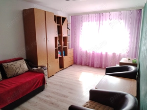 Apartament 2camere, decomandat ,etaj 4, cu șarpantă, aer condiționat, loc de parcare concesionat.