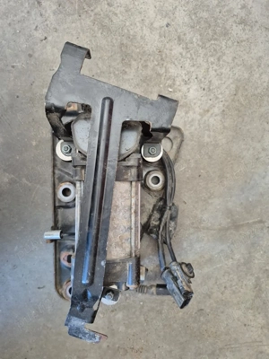 Compresor Perne Volvo XC90 - imagine 3 Compresor Perne Volvo XC90 - imagine 3