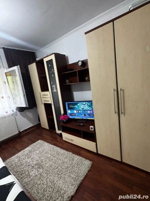 Inchiriez apartament in regim hotelier