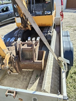 Vand miniexcavator  - imagine 5