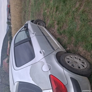 vând sau dezmembrez Peugeot 307 1.6 diesel  - imagine 2