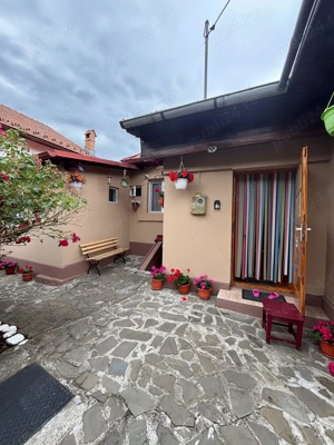 Casă primitoare în Bușteni, cartierul Zamora zona A