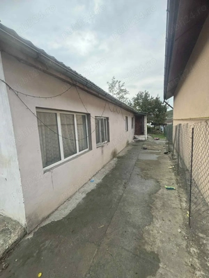 Casă de vânzare .  - imagine 2