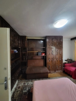 De vanzare apart cu o camera, 40 mp, Pct Cardinale et 4, cu centrala si aer conditionat 80000 euro