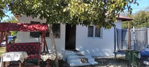 Vănd casa ,  livada, pășune, iaz, Munteni la 7km de Tecuci jud Galati