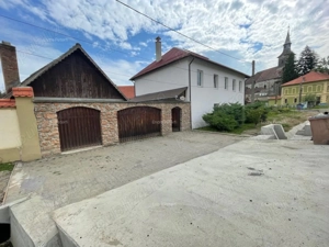 De inchiriat: Casa cu 6 camere, recent renovata, langa Sighisoara - Saes