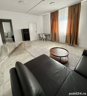 Apartamente centru regim hotelier curte + parcare privata - imagine 2