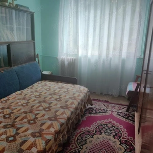 Proprietar - inchiriez apartament 4 camere Piata Minis-Titan - imagine 2