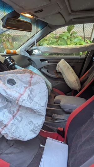 Vând BMW e46 ,1.8 benzină  an 2003, avariată  - imagine 4