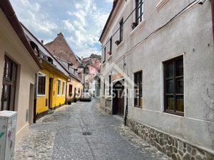  Imobil monument istoric de vânzare ,Strada Târgului, Sibiu