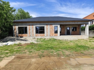 Casa de vanzare Baicoi - imagine 2