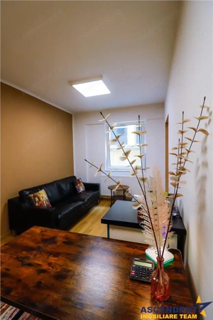 3D!Spatiu:birouri,cabinet,contabilitate, servicii,IT,studio,showroom,Central,Brasov