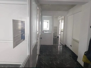Capitol ( aproape de bd. Mamaia), spatiu BIROURI 104mp. - imagine 10