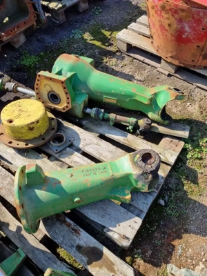 Carcasa punte fata tractor John Deere 7610,7710,7810