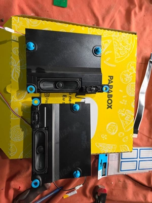 set 2 difuzoare vit43134 12w 6ohm de pe tv Hisense 55u8qf