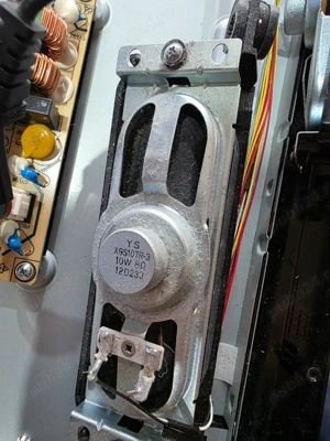 set 2 difuzoare xgs107r-3 10w 8ohm de pe tv Grundig 32vlc6123t2