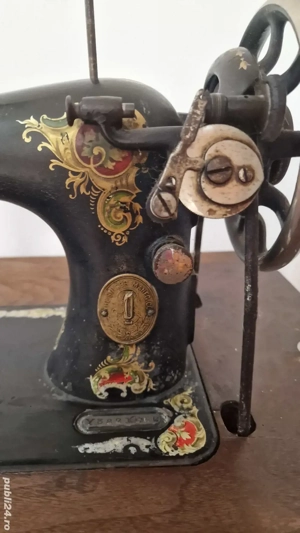 Masina de cusut Singer - imagine 3