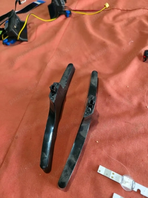 set 2 picioare de pe tv Samsung ue32n4302