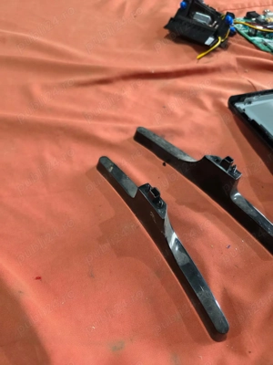 set 2 picioare de pe tv Samsung Ue32t4302