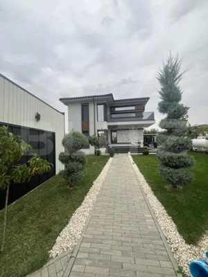 Casa deosebita, 170 mp utili, zona sud-estica, cu pompa de caldura si panouri  - imagine 2