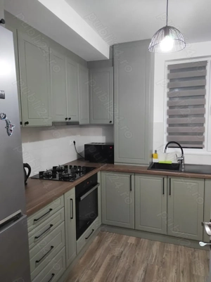 Inchiriez apartament 3 camere 