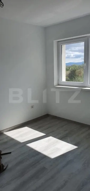 Apartament Nou ,tip studio in Sanpetru - imagine 4