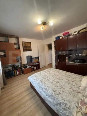 Apartament de vanzare, cu 2 camere, 60 mp, zona Sala Sporturilor, etaj 1/4 - imagine 12